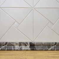 Самоклеючий гнучкий плінтус (багет) 2400х80х10 мм, Чорний мармур (122)